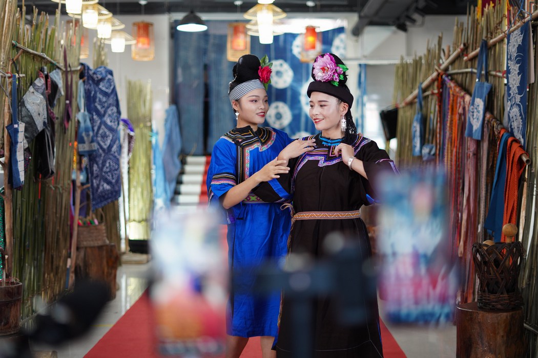 93FʡկhȪֵzĄؚ܇gȺMʢbֱչʾ