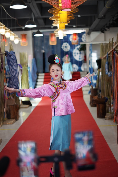 93FʡկhȪֵzĄؚ܇gȺMʢbֱչʾ