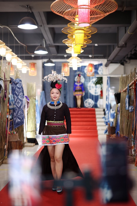 93FʡկhȪֵzĄؚ܇gȺMʢbֱչʾ