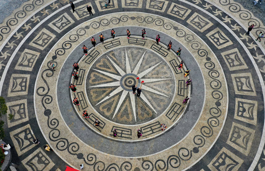 213Fʡǭ|嶱ݵկhf_СʢbͬښgyJ裨o˙CƬ