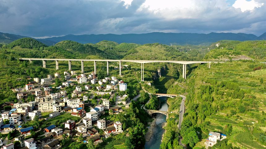 思南縣邵家橋三橋見證當地交通變遷。貴州省交通運輸廳供圖