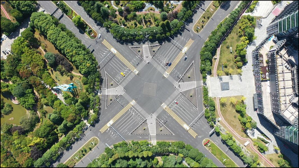 有序解除臨時靜態管理第一天的觀山湖區。