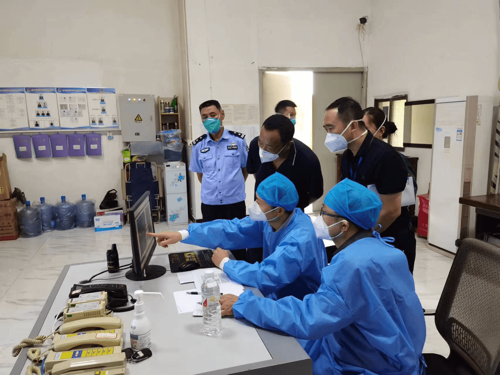 貴州省衛生計生監督局赴六市州開展貴陽市異地安置隔離人員集中隔離點督查工作。