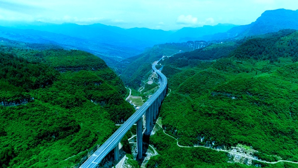 正習高速公路。