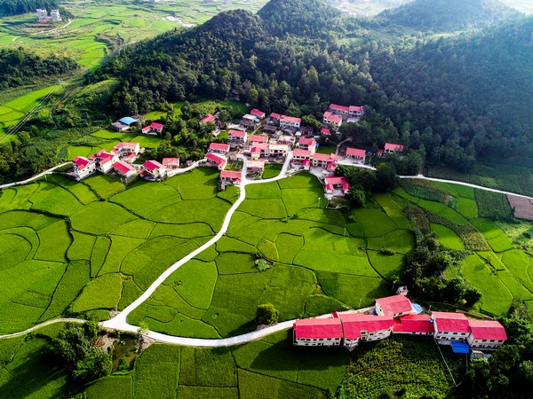 黔南州長順縣農村公路。貴州省公路局供圖