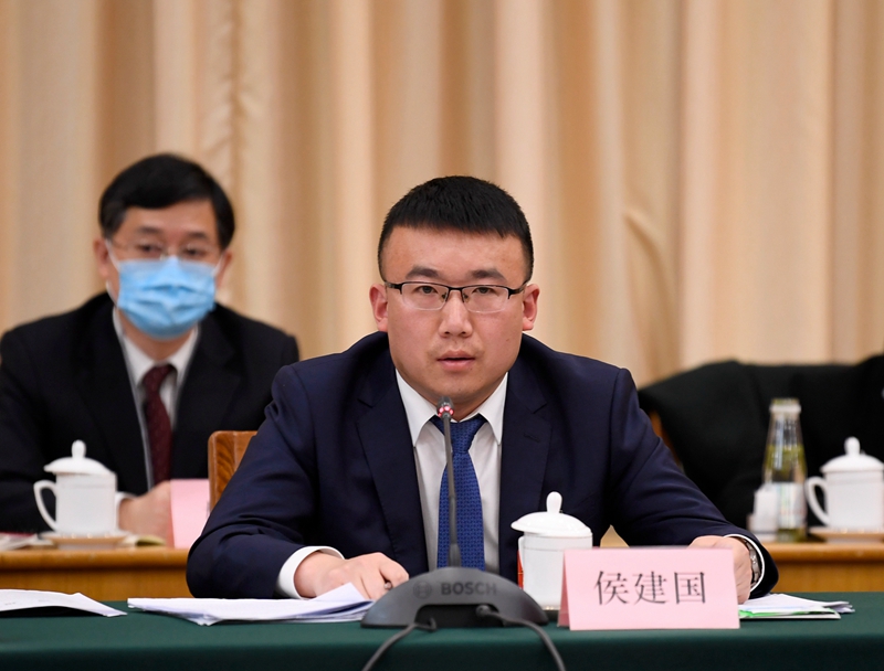 全國人大代表，貴州盤江精煤股份有限公司山腳樹礦黨委副書記、礦長侯建國。受訪者供圖