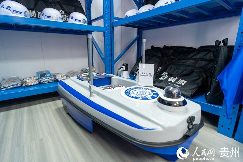 各類執法裝備。人民網?涂敏?攝