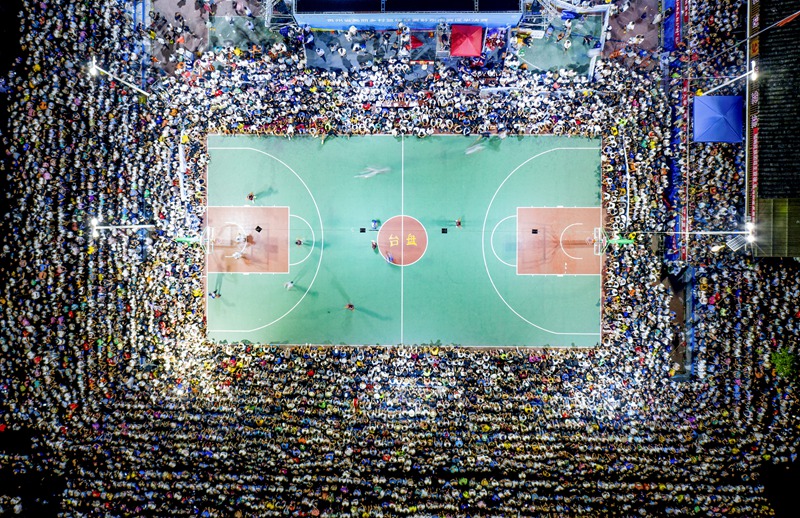 “村BA”比賽現場。 張奎攝