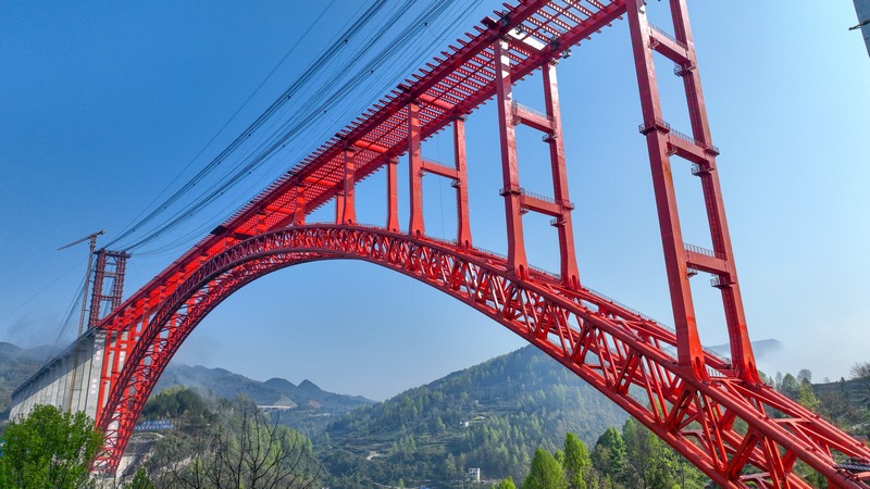 德余高速烏江特大橋主體貫通。劉葉琳攝