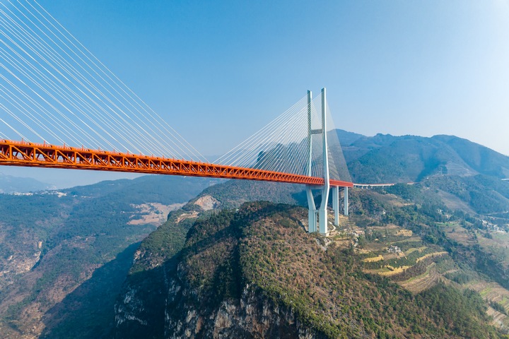 北盤江大橋。人民網記者 涂敏攝