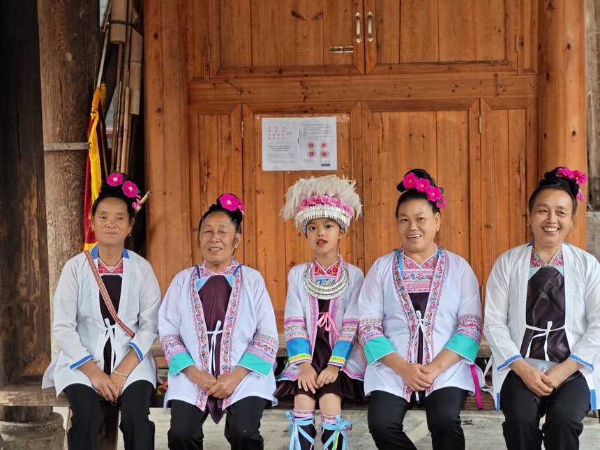 肇興侗寨鼓樓習歌。