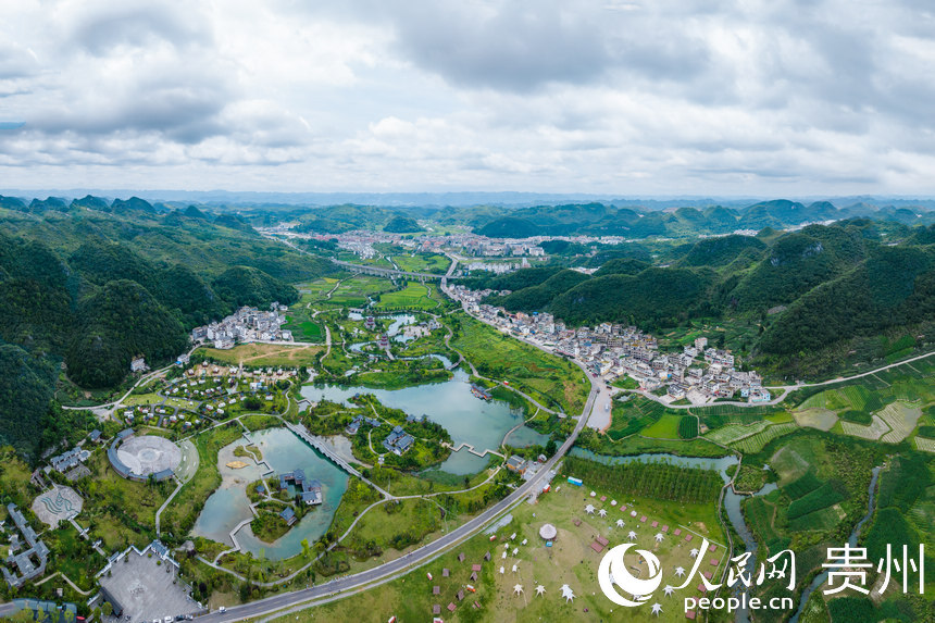 6月28日拍攝的貴州省長順縣永增村神泉谷景區。人民網記者 涂敏攝