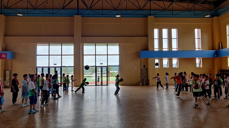 開展體育活動。林星宇攝