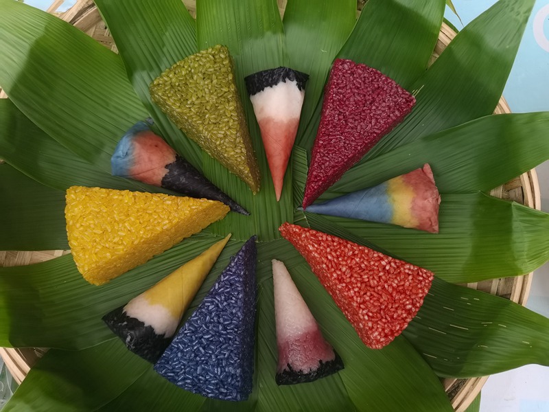 2、五彩花米飯。劉雪飛攝