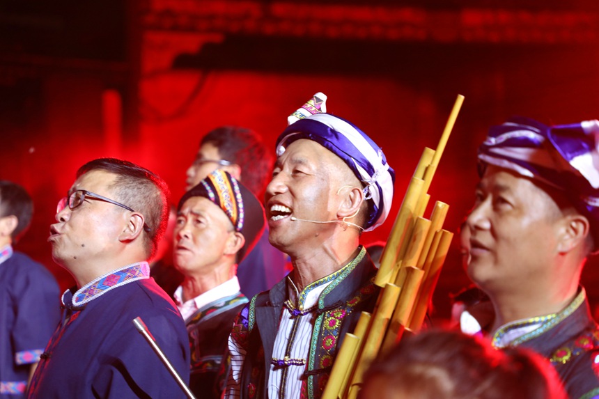 民族歌曲展演。都勻市委宣傳部供圖