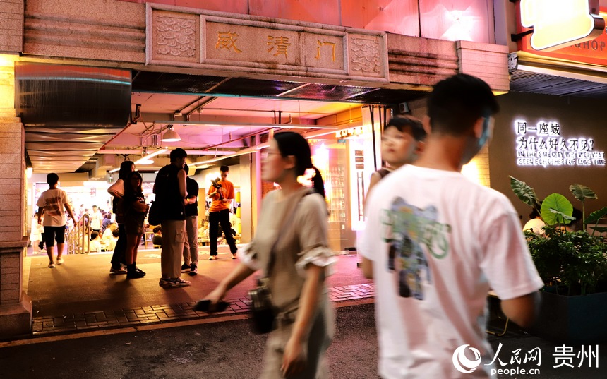 青云市集街巷一隅。人民網 顧蘭云攝