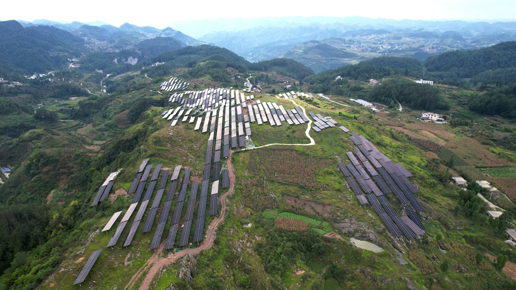 修文縣谷堡農業光伏項目。