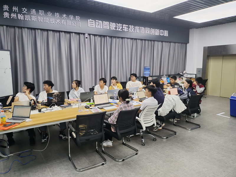 4貴州交通職業技術學院團隊培訓參賽場景。貴州交通職業技術學院供圖