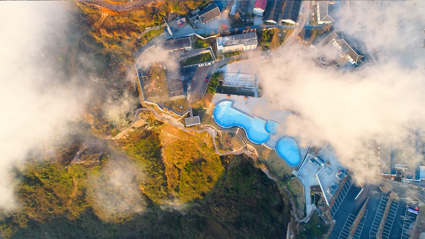 航拍朱砂古鎮。銅仁市萬山區融媒體中心供圖