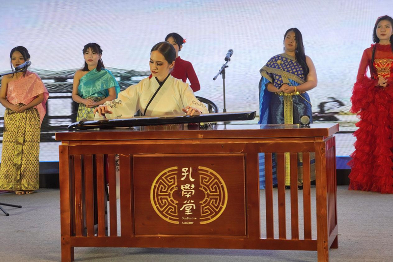 貴州大學《相思離別之歌》節目展演。