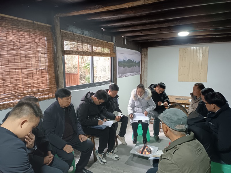 4、火塘會談發展。