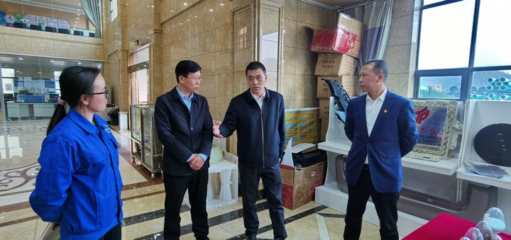 王金源到夏云工業園走訪規上企業。