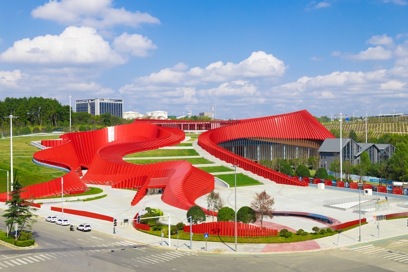 紅飄帶全景(紅飄帶供圖)