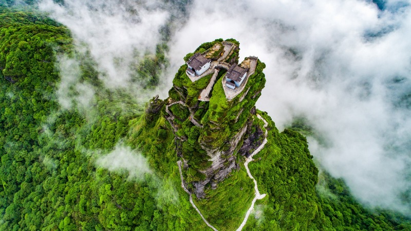 世界遺產地梵凈山新金頂(貴州省文化和旅游廳供圖)