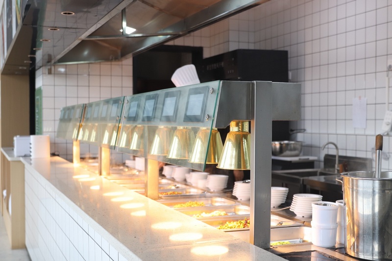 (3)圖為“中鐵·拾堂”櫥窗（王磊 攝）.jpg