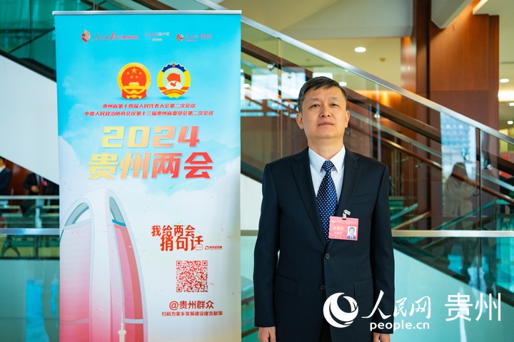 貴州省政協委員、六盤水市醫療保障局局長楊德育。人民網 陽茜攝