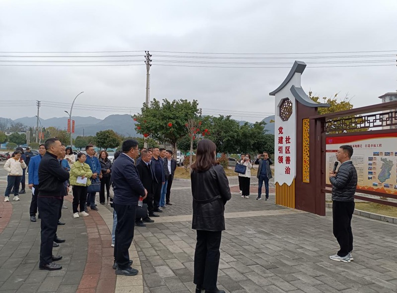 3、觀摩現場。