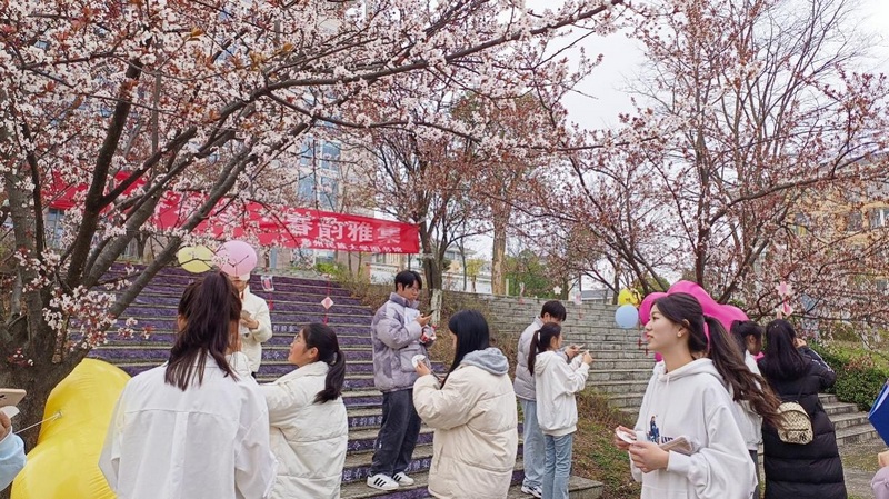 “春鬧詩詞”環節。