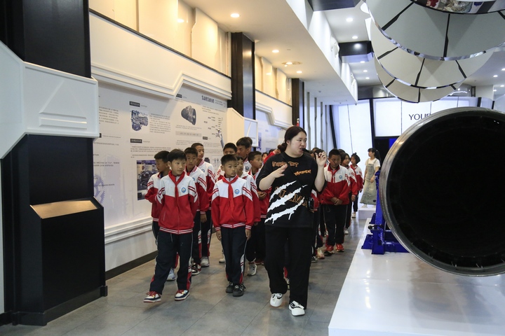 參觀學習。