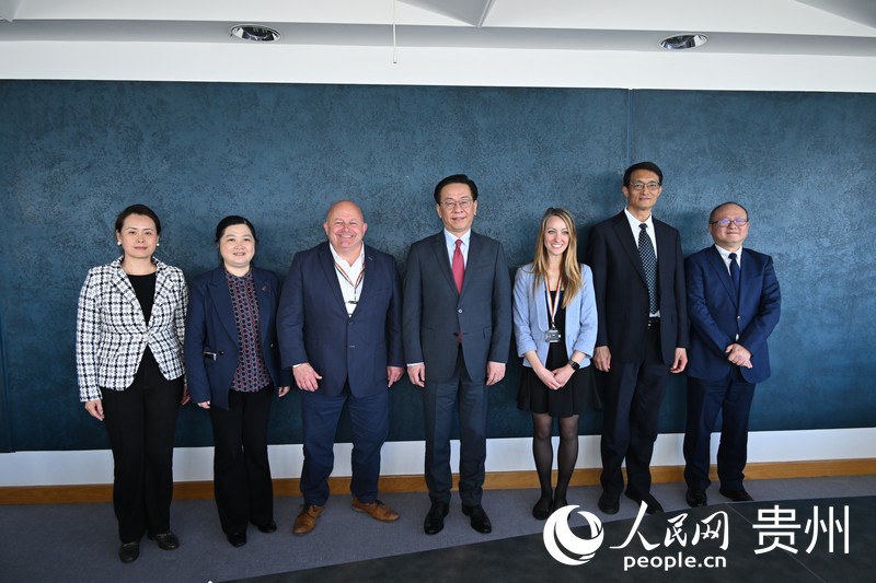 貴州省高校代表團一行赴倫敦城市大學訪問現場。人民網 郭錦標攝