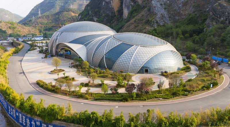 赫章九股水溫泉樂園。 李學友攝.jpg