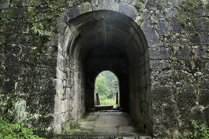 圖為海龍屯遺址。顧蘭云攝