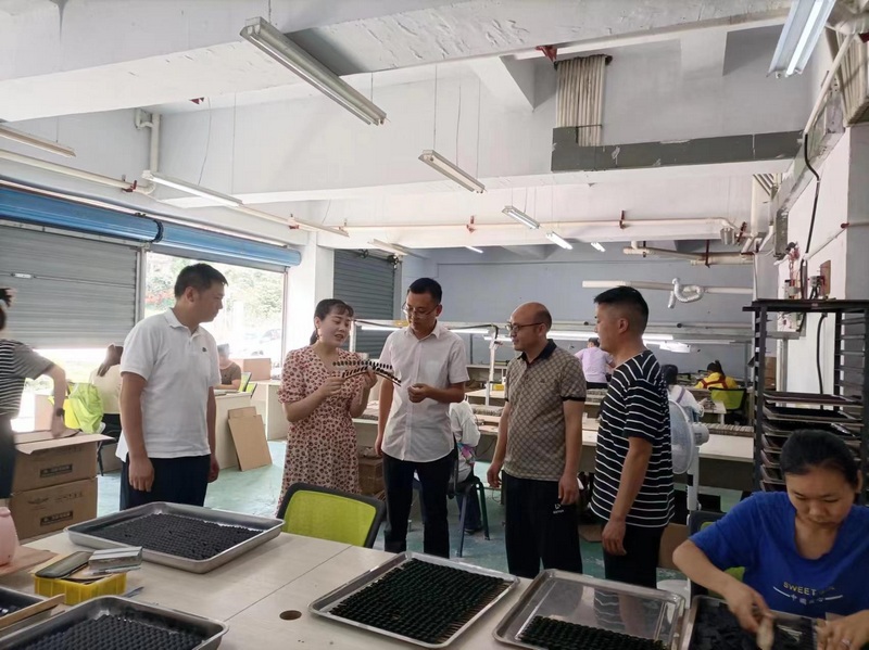 振興社區扶貧車間。