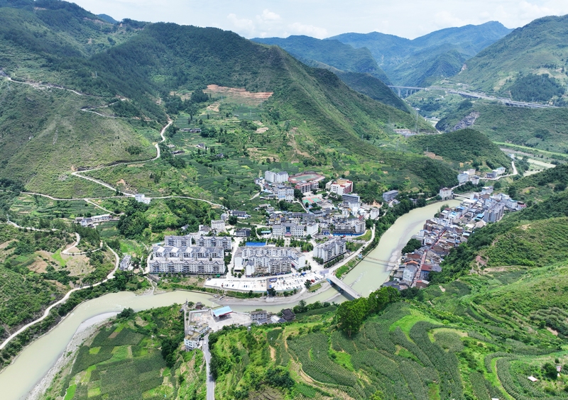 7、羊磴鎮。 陳桂良攝