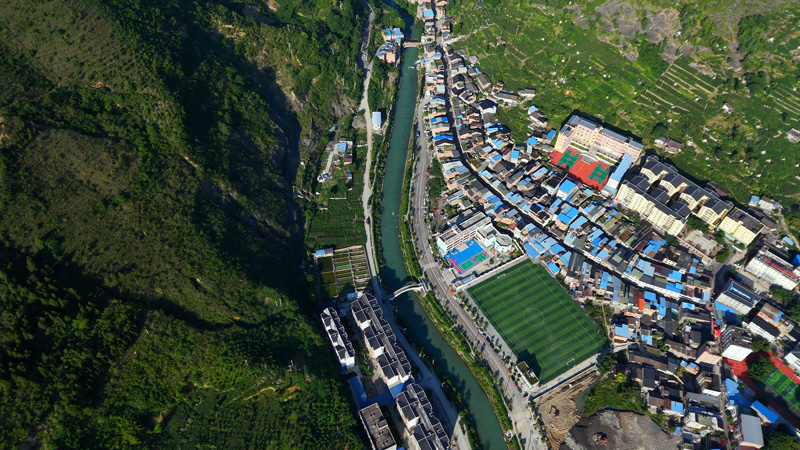 桐梓水壩塘鎮。金梟梟攝