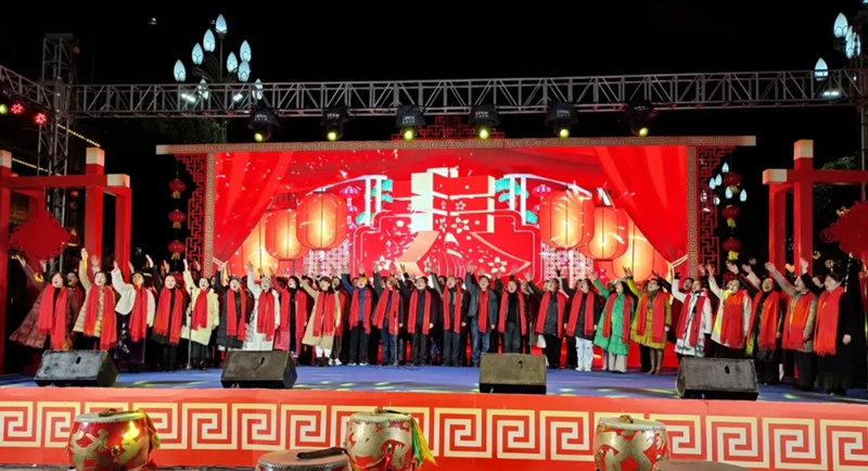 16、“村晚”現場。