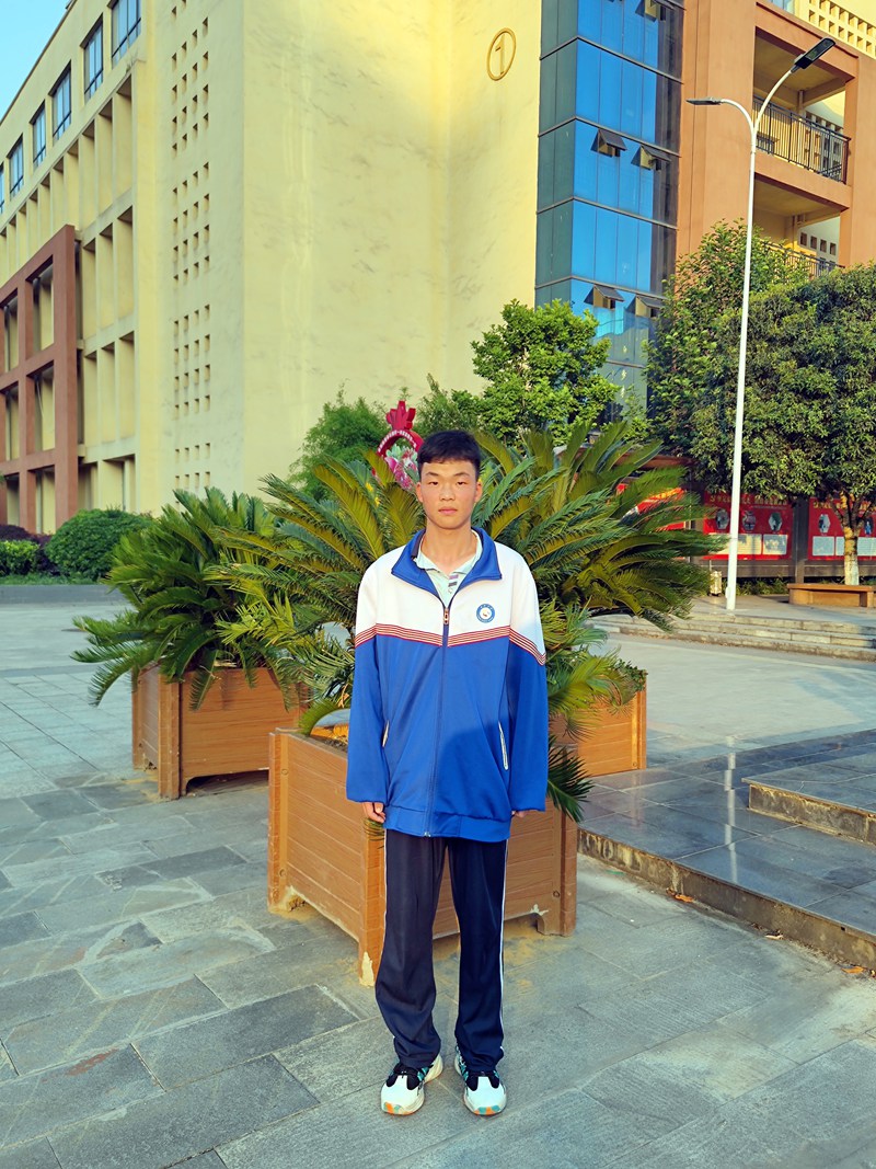 郭佳毅生前照片。