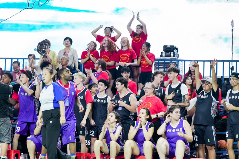 中美青少年通過貴州村BA共筑友誼橋梁。