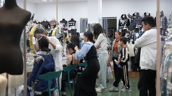 鎮遠夜間經濟引爆國慶旅游。