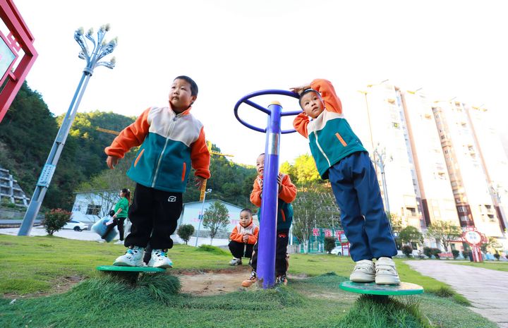 孩子們在思源社區玩耍。吳玲攝