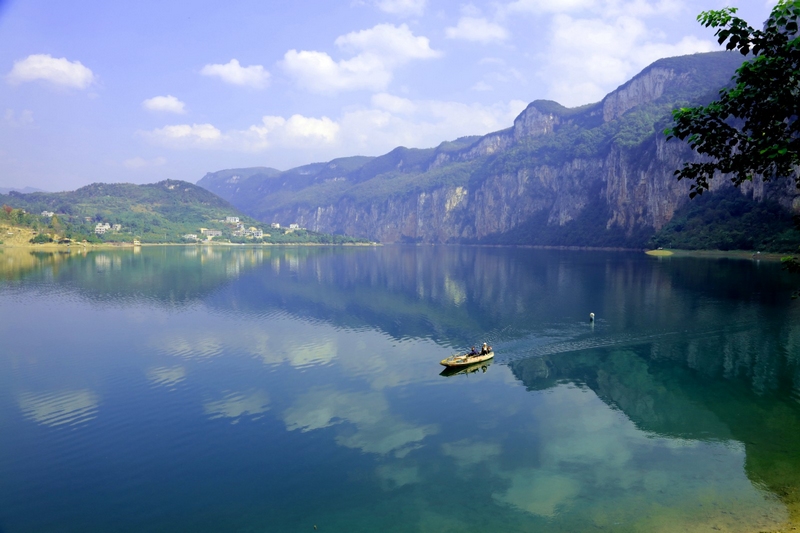 修文縣六桶鎮海馬孔村。姜繼恒攝