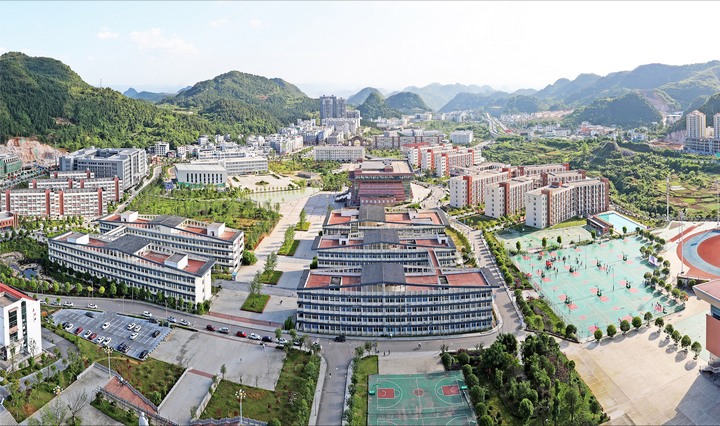 銅仁學院校園環境。