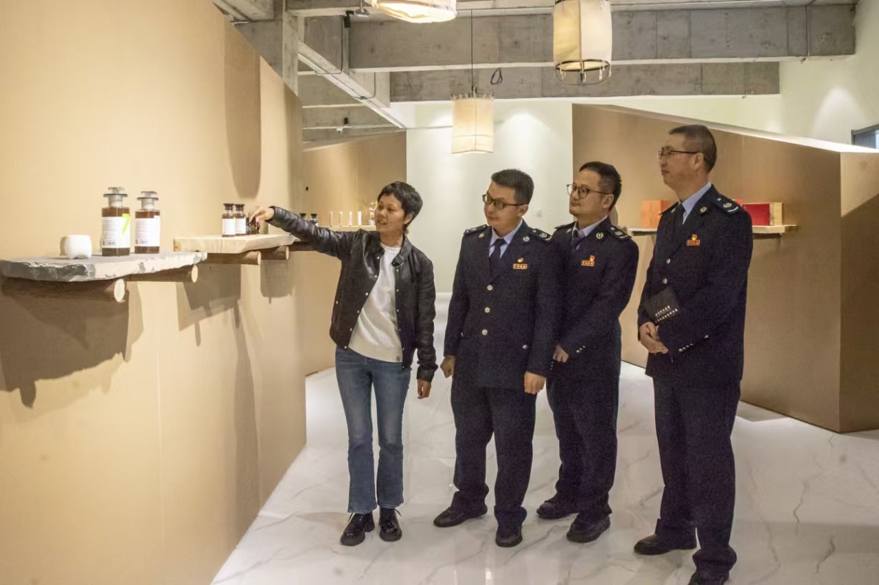 到企業宣傳稅務政策。