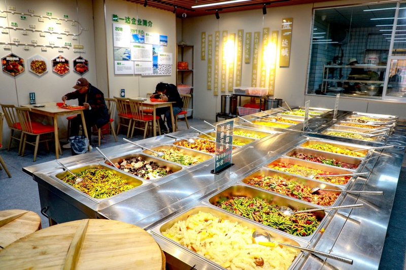 暖心社區食堂為新業態新就業群體就餐提供便利和優惠