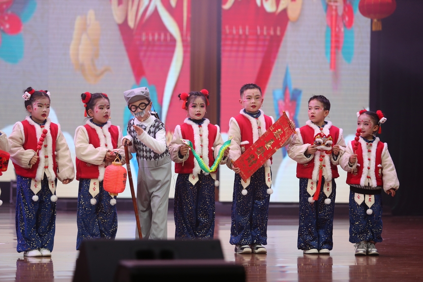 少兒春晚現場。