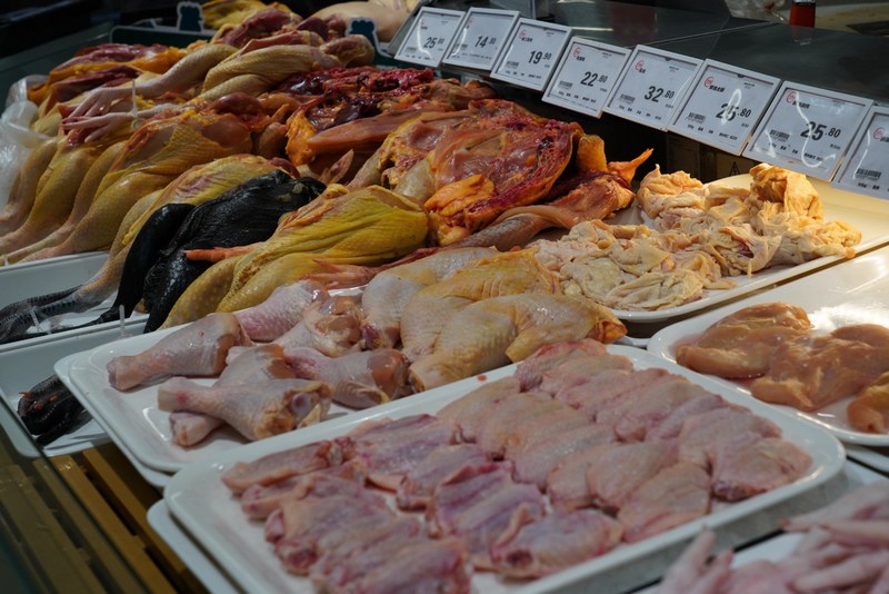 永輝超市吾悅廣場店內新鮮的肉類。郭露 攝.jpg